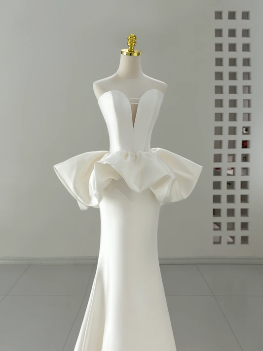 Vestido de novia único de corte sirena, escote corazón, satén blanco, sin mangas, largo, DH2053