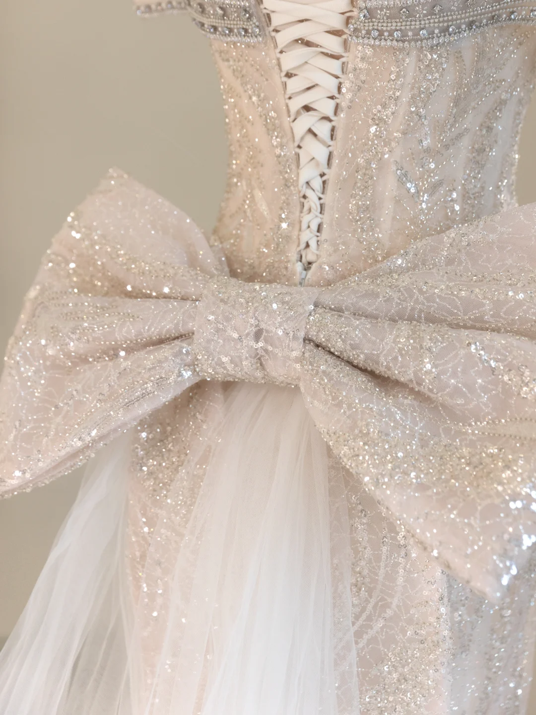 Vestido de novia único de sirena con hombros descubiertos y lentejuelas, largo, DH2060