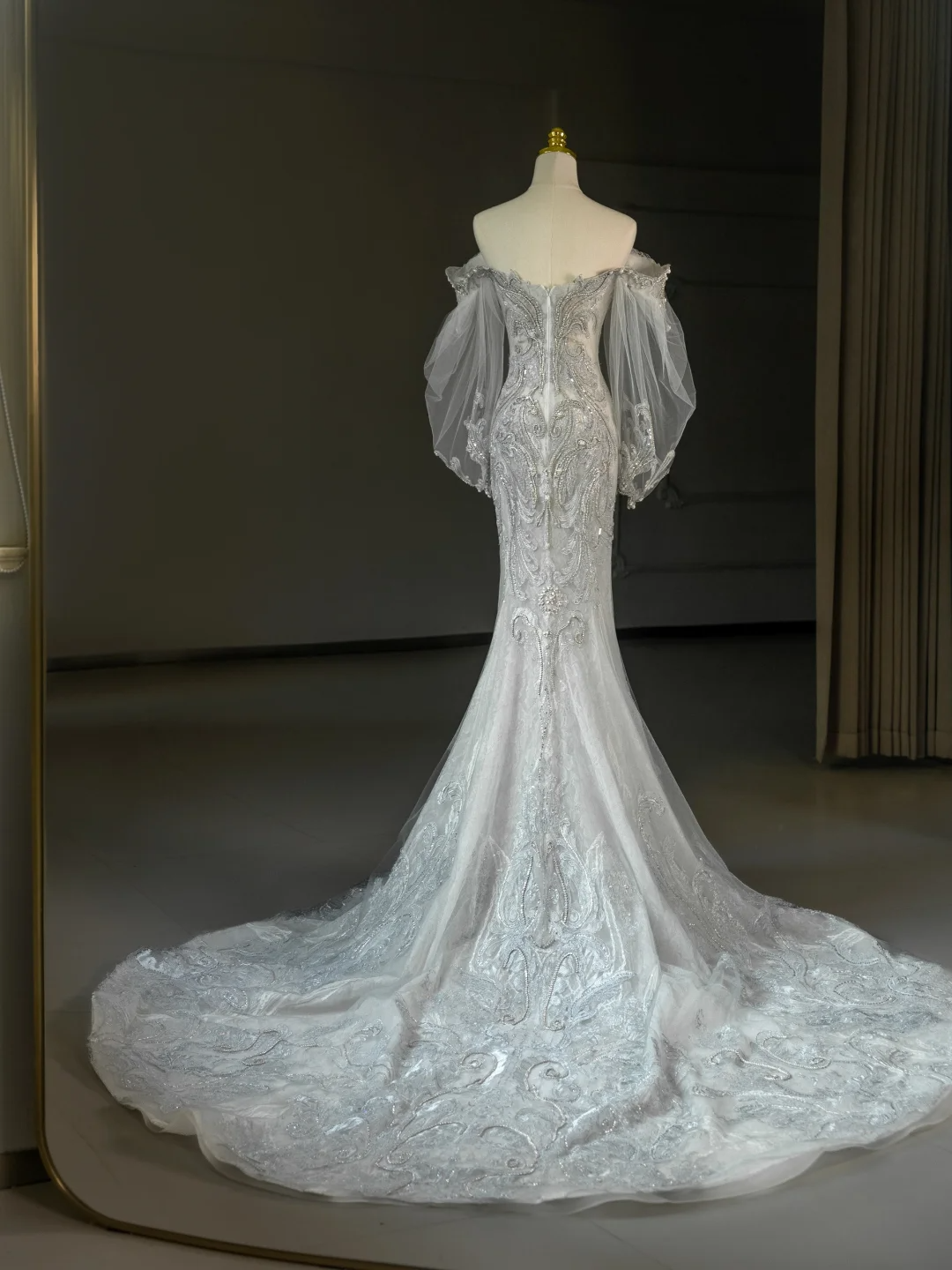 Vestido de novia princesa estilo sirena con hombros descubiertos, encaje, tul y mangas largas, DH2065