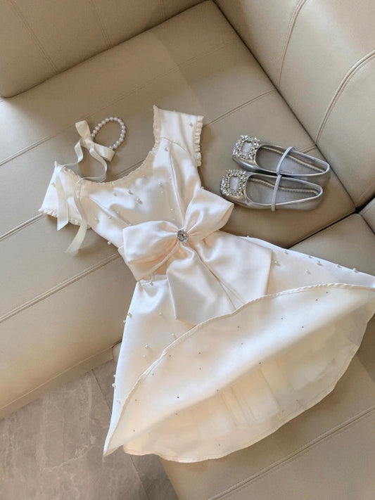 Cute A Line White Satin Pearls Formal 8th Grade Homecoming Dresses Middle School Short Cocktail Gowns Graduation Dress Hoco Outfits DH2086