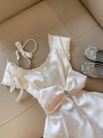 Cute A Line White Satin Pearls Formal 8th Grade Homecoming Dresses Middle School Short Cocktail Gowns Graduation Dress Hoco Outfits DH2086