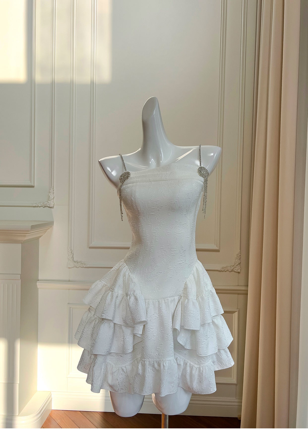 Modest A Line Spaghetti Straps White Satin Formal 8th Grade Homecoming Dresses Middle School Short Birthday Gowns Graduation Dress Hoco Outfits DH2107