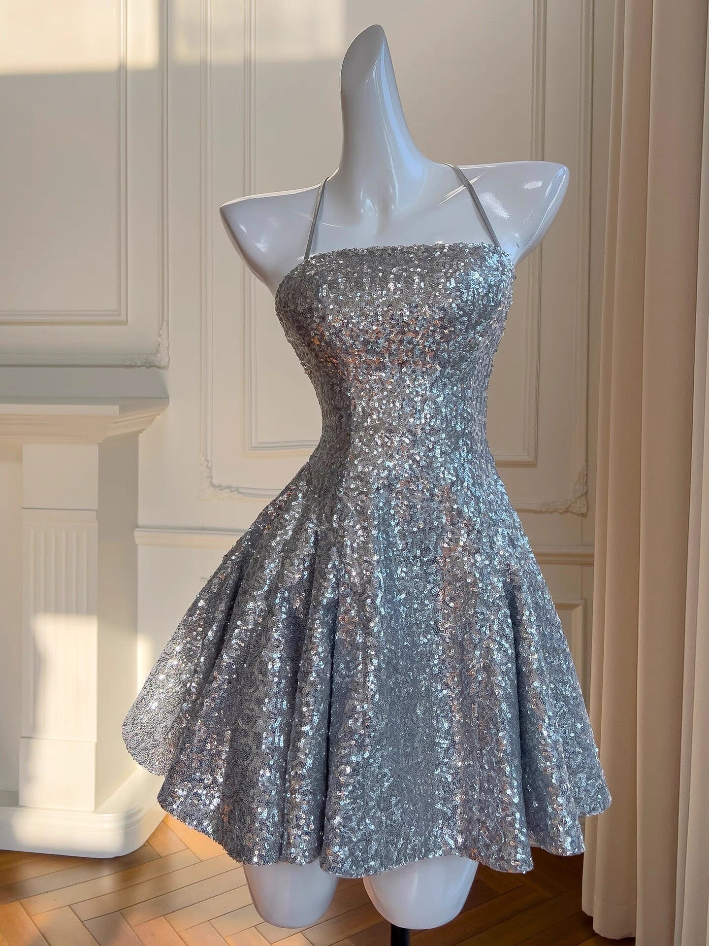 Sexy Ball Gown Halter Sequin Silver Backless Short Mini Formal 8th Grade Homecoming Dresses Middle School Short Birthday Gowns Graduation Dress Hoco Outfits DH2121