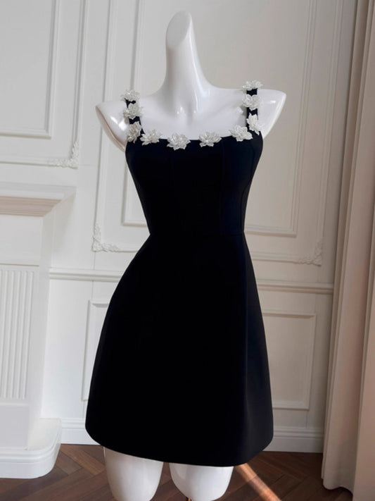 Vestido corto formal de satén negro con escote cuadrado y corte recto para regreso a casa, ideal para estudiantes de secundaria, para cumpleaños número 21, graduación y cóctel DH2176