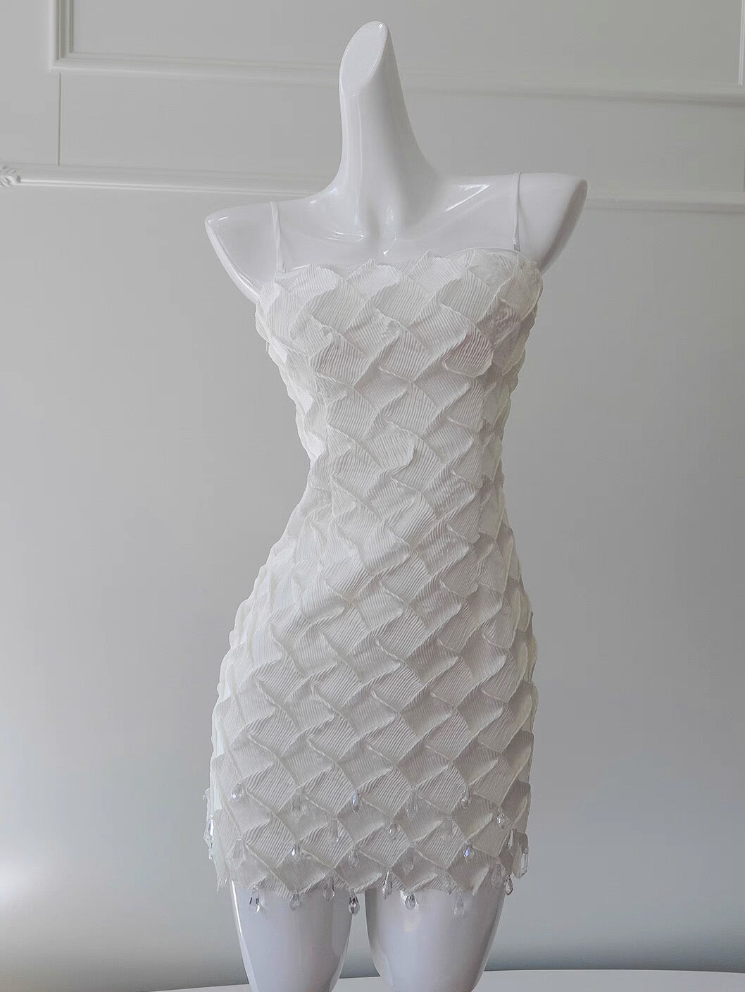 Vestido corto blanco de fiesta con tirantes finos, ideal para estudiantes de secundaria, para celebrar 20 años, para graduación y cóctel, DH2206
