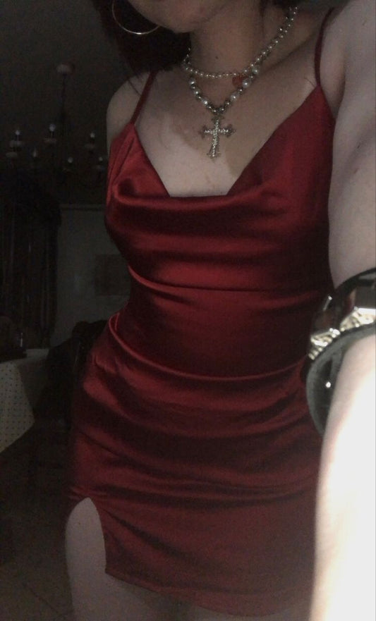 Hermoso vestido corto de satén burdeos con tirantes finos para fiesta de 8.º grado, vestido de verano para escuela secundaria, traje de fiesta DH223
