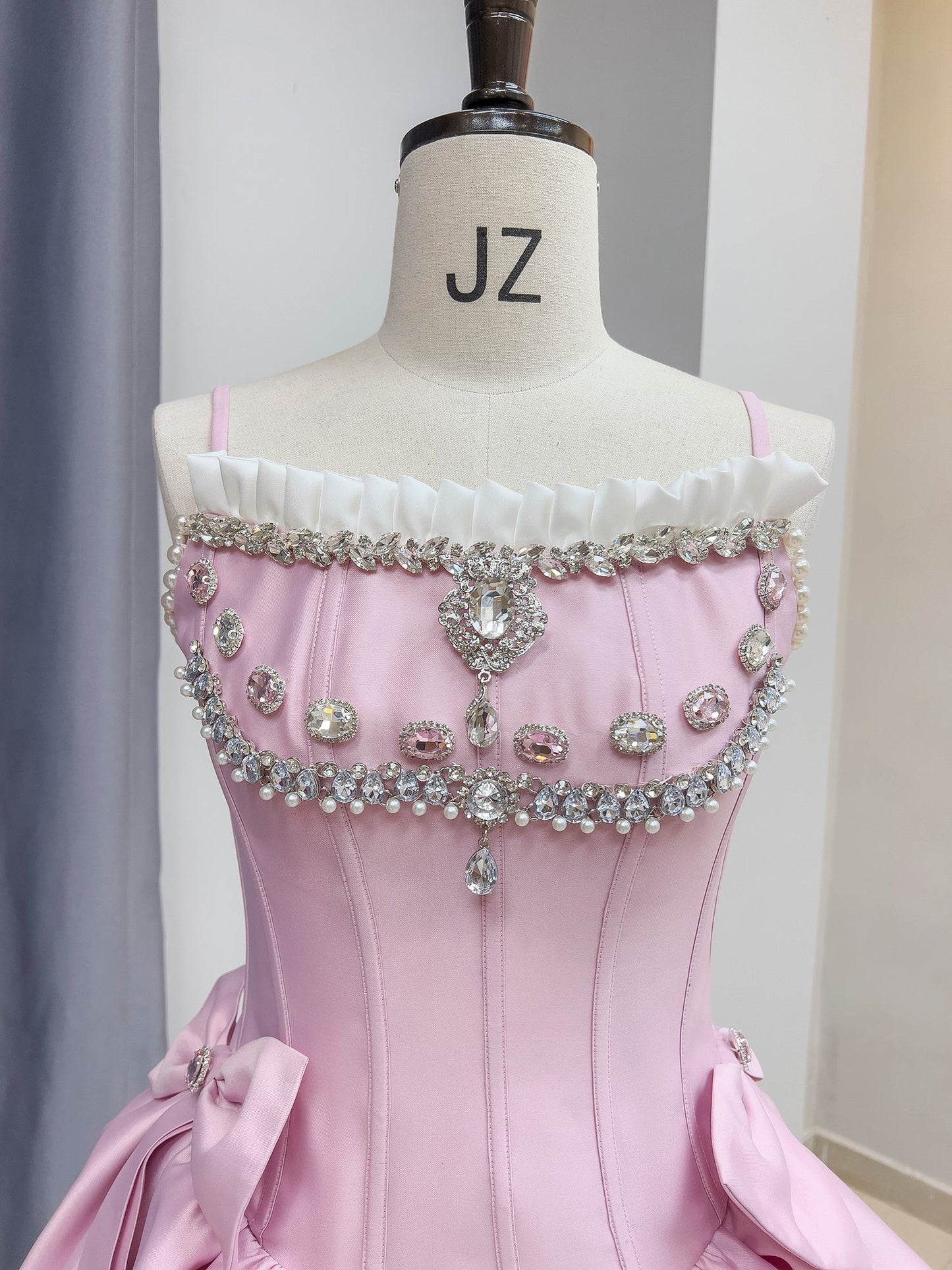 Vestido de fiesta modesto con tirantes finos de satén, corto, formal, para regreso a casa, para estudiantes de secundaria, para cumpleaños número 18, vestido de graduación, vestido de cóctel DH2289