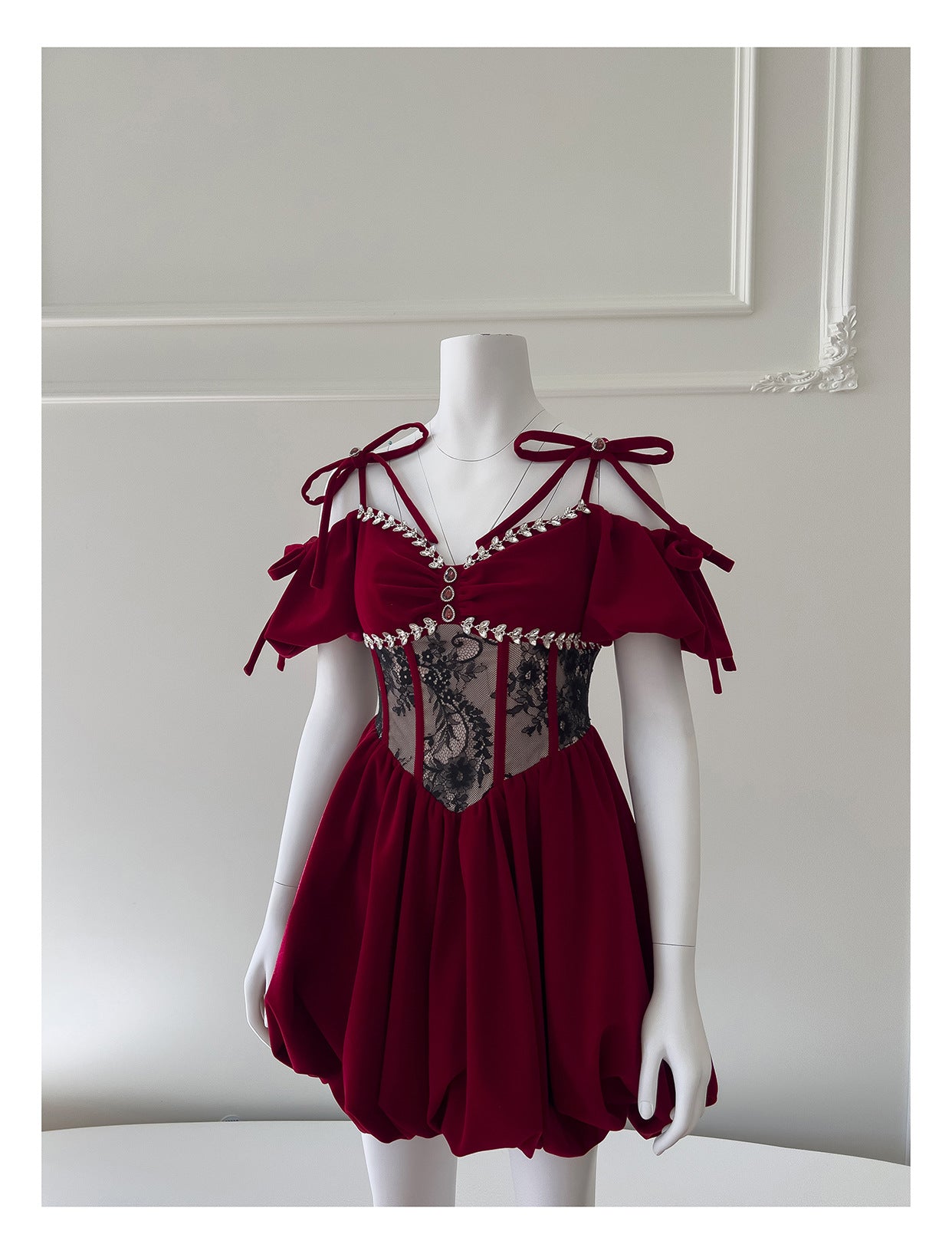 Vestido de fiesta estético de terciopelo burdeos, corto, minivestido con plumas, vestido formal para fiesta de bienvenida, vestido de cóctel, vestido de graduación, minivestido DH2294