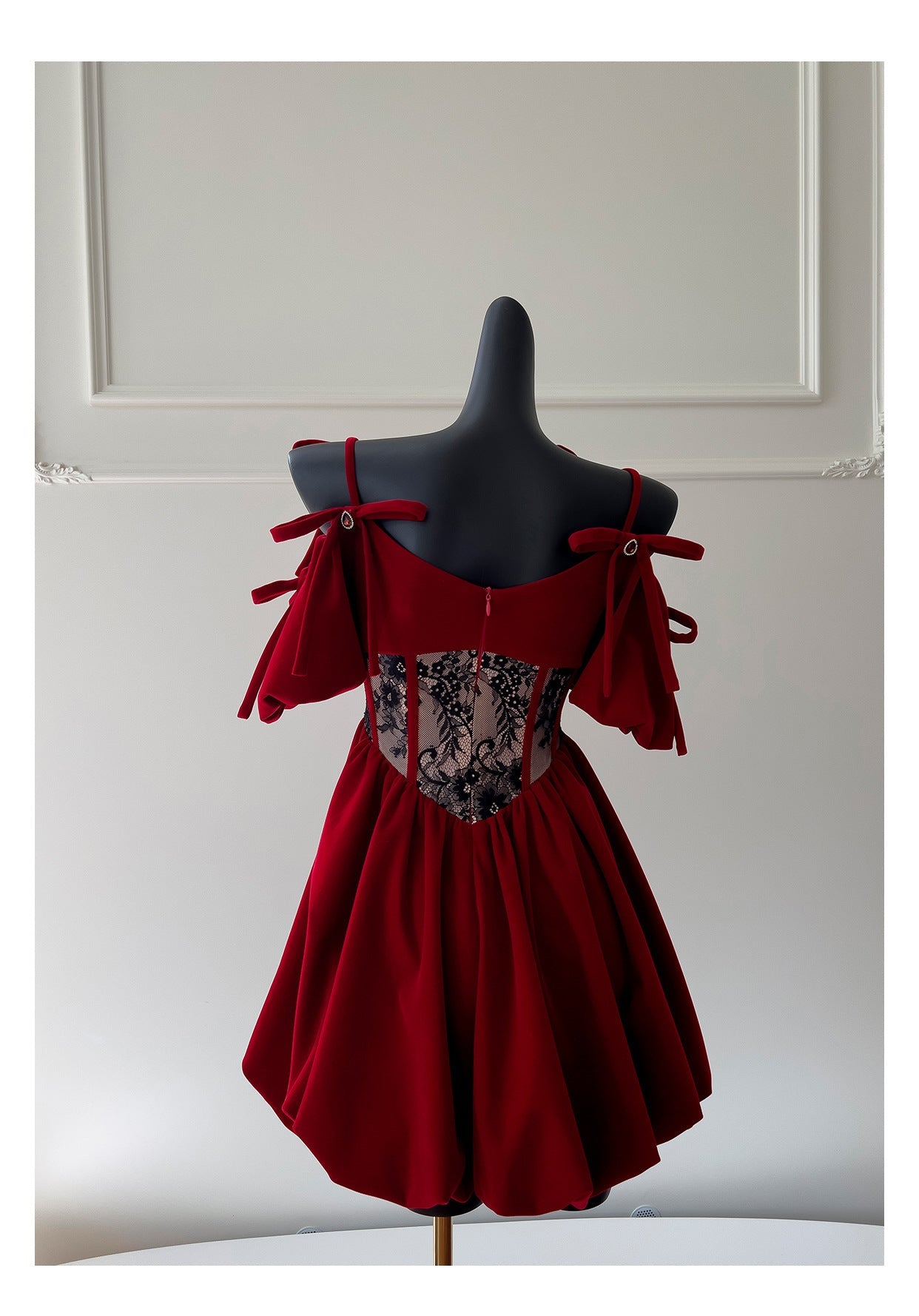 Vestido de fiesta estético de terciopelo burdeos, corto, minivestido con plumas, vestido formal para fiesta de bienvenida, vestido de cóctel, vestido de graduación, minivestido DH2294
