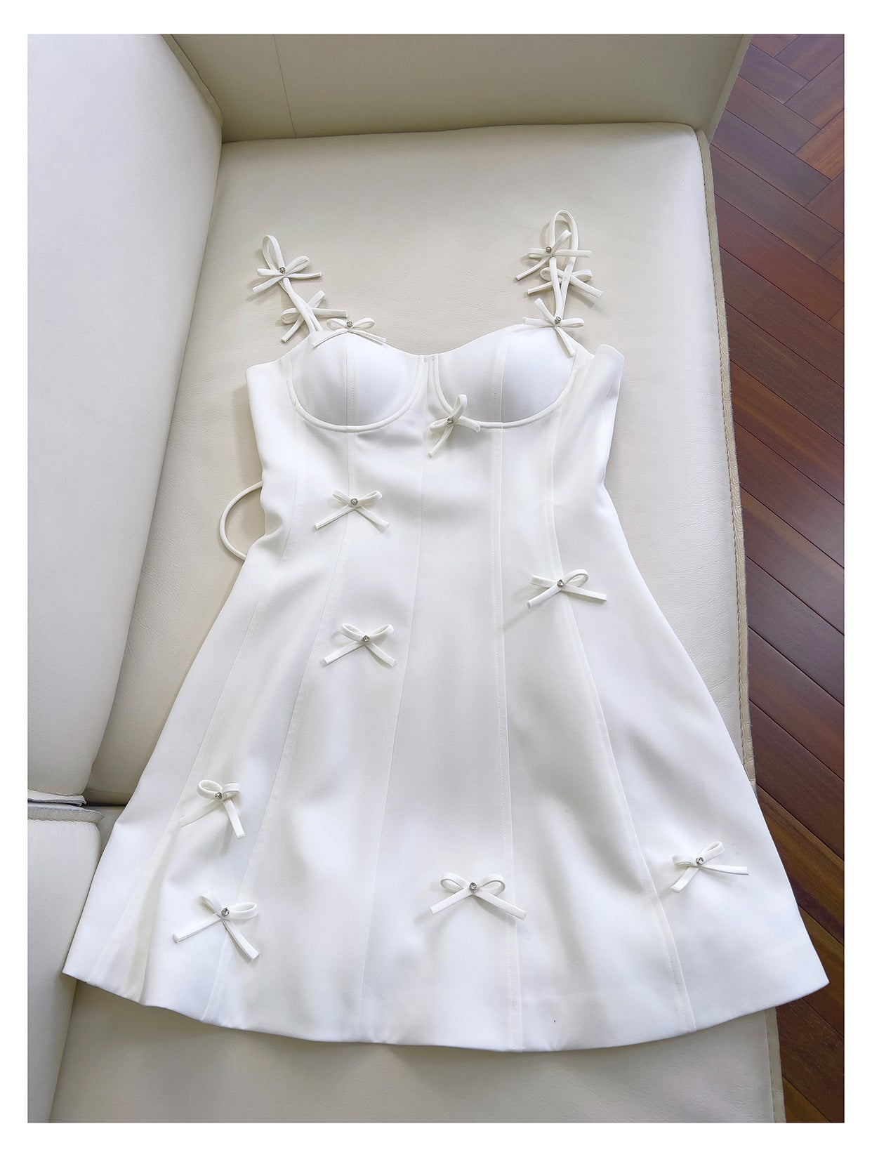 Vestidos blancos cortos de fiesta formales de graduación, corte A, tirantes finos, para estudiantes de secundaria, para cumpleaños número 21, minivestidos de cóctel DH2295
