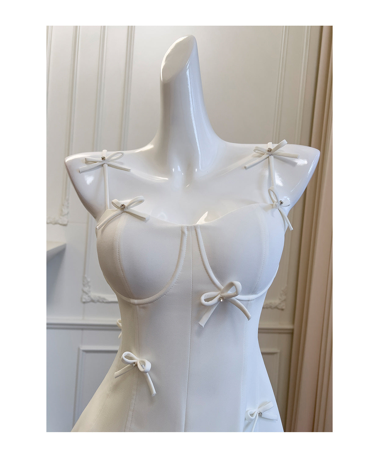 Vestidos cortos de satén blanco con tirantes finos, corte A, para fiesta de bienvenida, para graduación, para cumpleaños número 21, para estudiantes de secundaria, minivestidos de cóctel DH2296