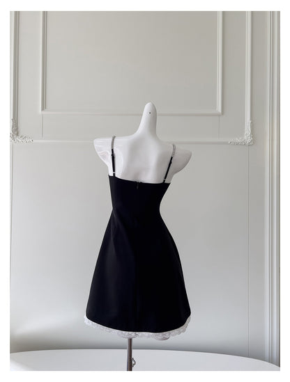 Hermosos vestidos de fiesta cortos de satén negro con tirantes finos y corte en A para la escuela secundaria, vestidos cortos para el 21.º cumpleaños, vestidos de graduación, mini vestidos de cóctel DH2300