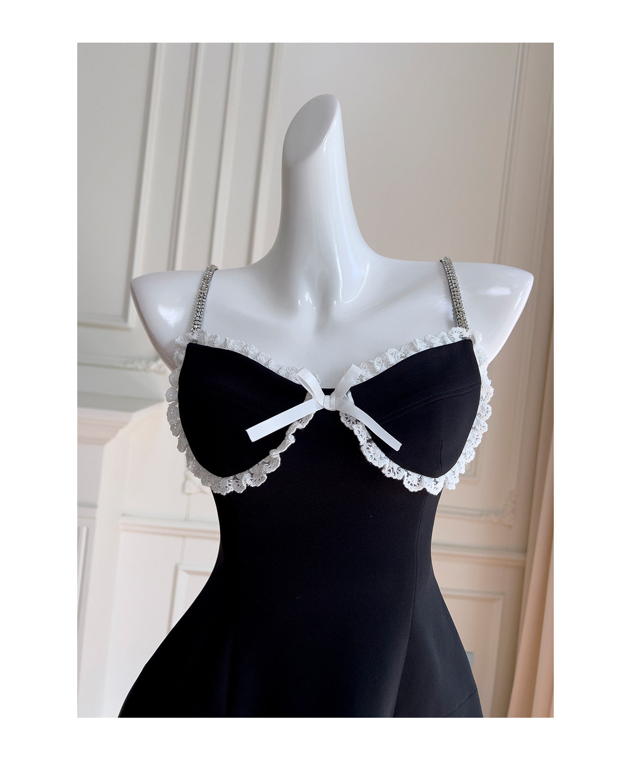 Hermosos vestidos de fiesta cortos de satén negro con tirantes finos y corte en A para la escuela secundaria, vestidos cortos para el 21.º cumpleaños, vestidos de graduación, mini vestidos de cóctel DH2300