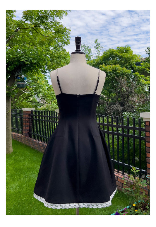 Vestido negro corto de satén con tirantes finos, corte A, para fiesta de bienvenida, para graduación, para cumpleaños número 21, para cóctel, DH2301
