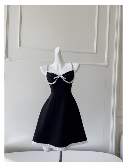 Vestido negro corto de satén con tirantes finos, corte A, para fiesta de bienvenida, para graduación, para cumpleaños número 21, para cóctel, DH2301