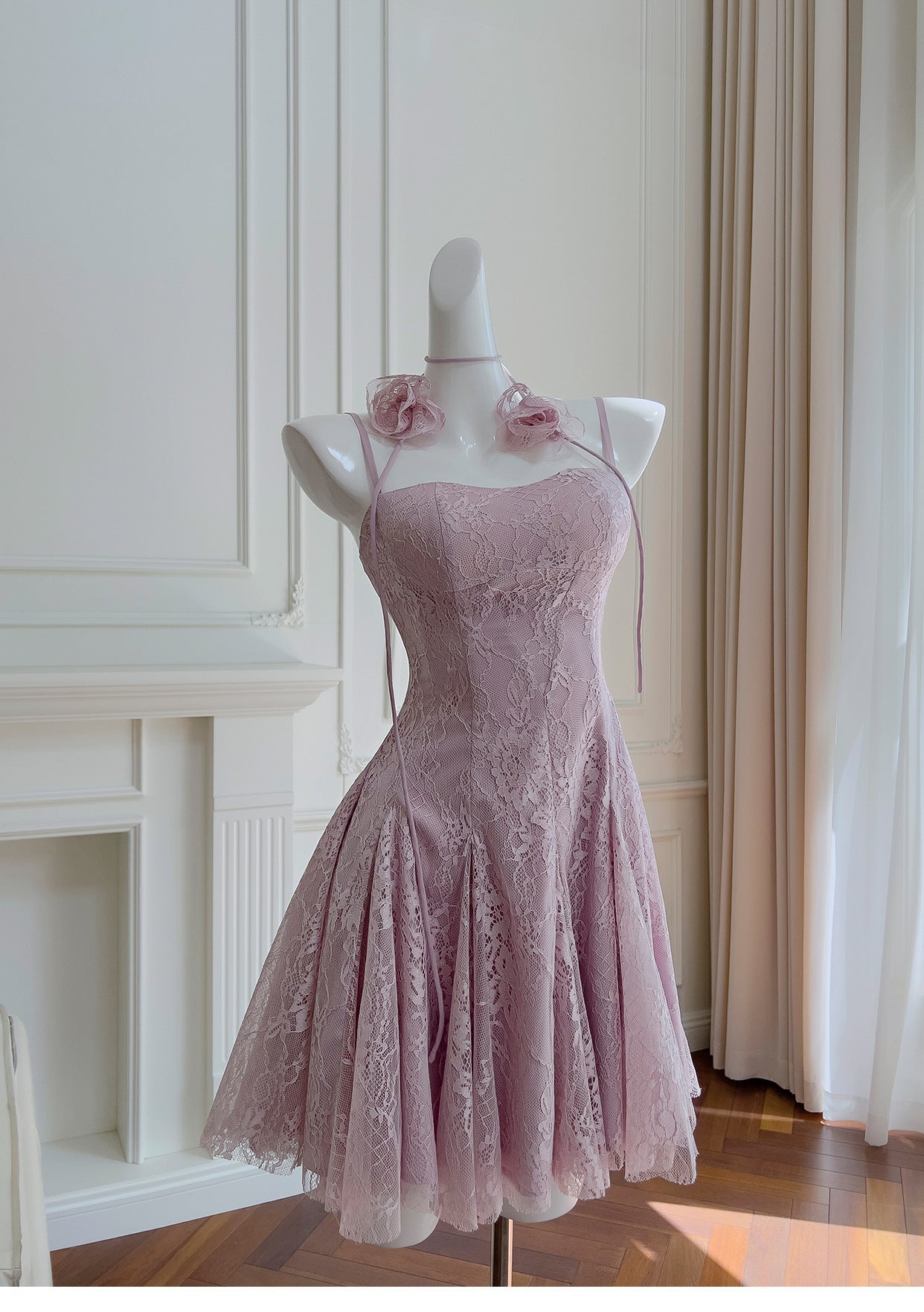Vestidos cortos de fiesta formales de encaje rosa con tirantes finos y corte en A para la escuela secundaria, vestidos cortos para el 21.º cumpleaños, vestidos de graduación, mini vestidos de cóctel DH2303