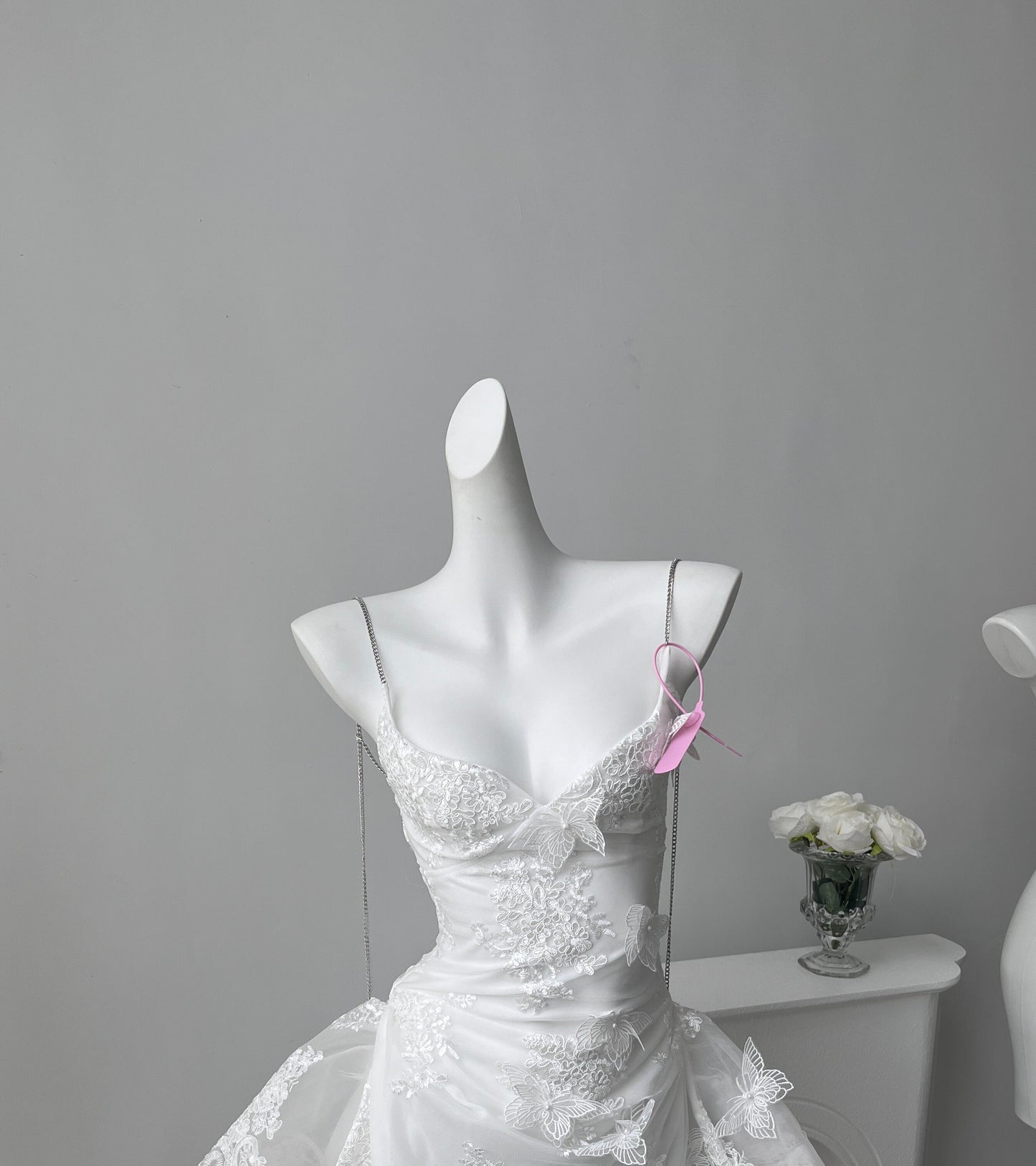 Hermosos vestidos de fiesta formales de encaje blanco con tirantes finos y corte A, vestidos cortos para 16 cumpleaños, vestidos de graduación, mini vestidos de cóctel DH2464