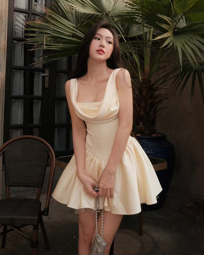 Hermosos vestidos de fiesta de satén color champán con escote cuadrado y corte A, vestidos cortos para 16 cumpleaños, vestidos de graduación, mini vestidos de cóctel DH2466