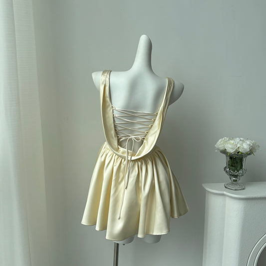 Hermosos vestidos de fiesta de satén color champán con escote cuadrado y corte A, vestidos cortos para 16 cumpleaños, vestidos de graduación, mini vestidos de cóctel DH2466