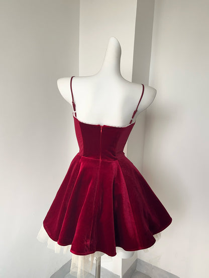 Hermosos vestidos formales de terciopelo con tirantes finos y corte en A para el regreso a casa, vestidos cortos para el 16.º cumpleaños, vestidos de graduación, mini vestidos de cóctel DH2476