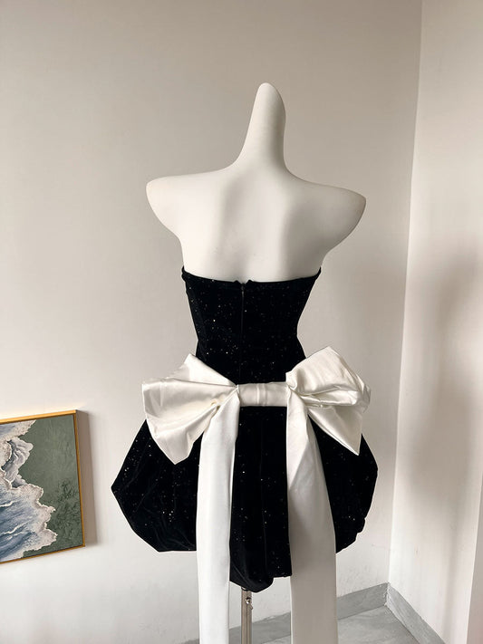 Hermoso vestido de fiesta con escote corazón de terciopelo negro, vestidos formales para el regreso a casa, atuendos para el 21.º cumpleaños, vestido de graduación, vestidos cortos de cóctel DH2477