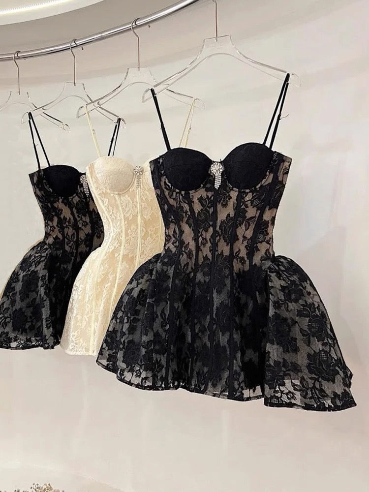 Vestido de fiesta corto con tirantes finos y encaje negro para octavo grado, vestido de cóctel para secundaria, trajes Hoco DH2626