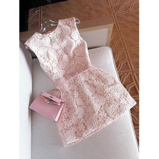 Elegante vestido blanco mini de encaje con escote redondo para fiesta de 8.º grado, vestido de cóctel para secundaria, Hoco Outfits DH2637