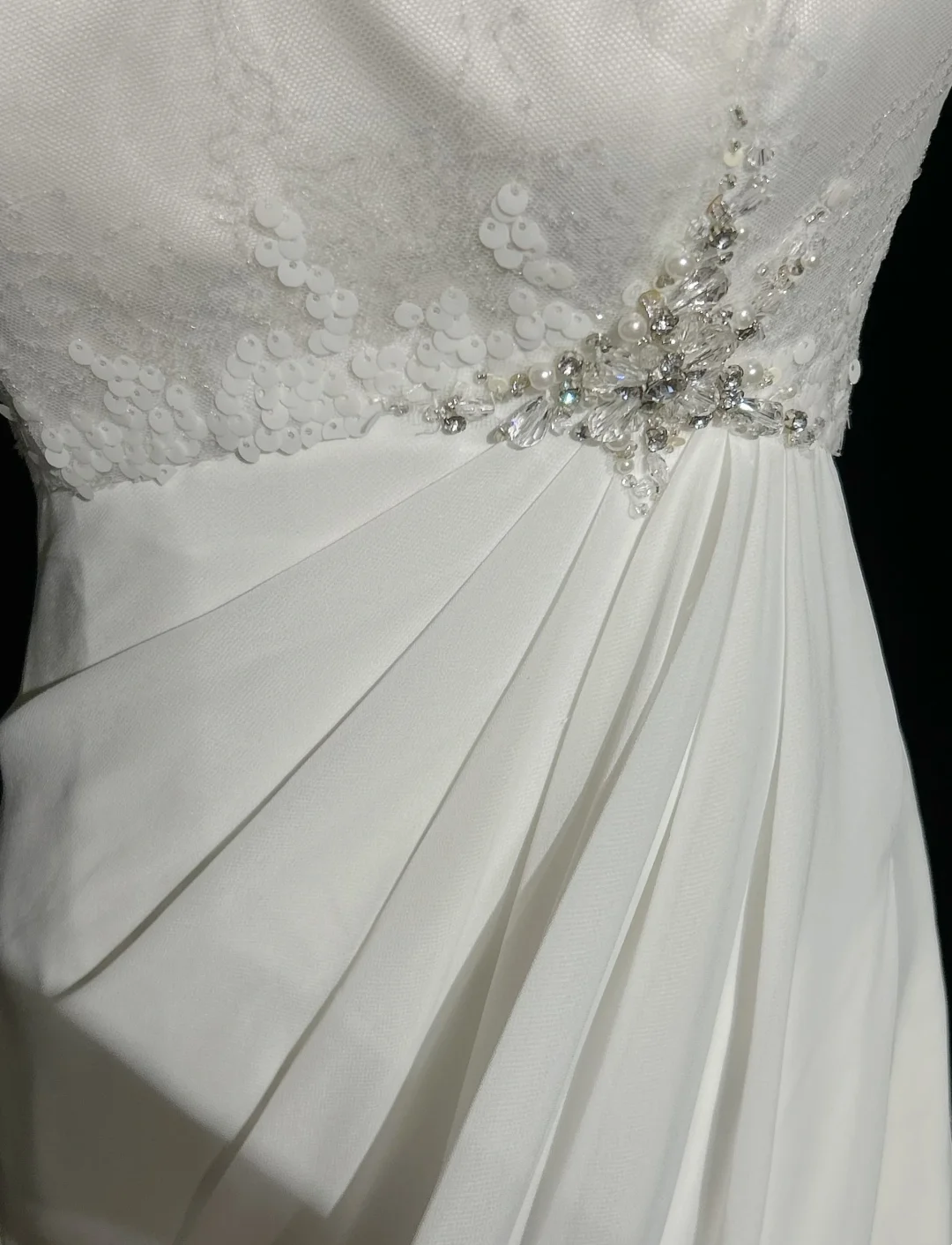 Vestido de novia vintage, corte A, escote redondo, mangas cortas, cuentas blancas plateadas, vestido de novia largo, vestidos de novia retro, vestidos de novia modestos DH2659