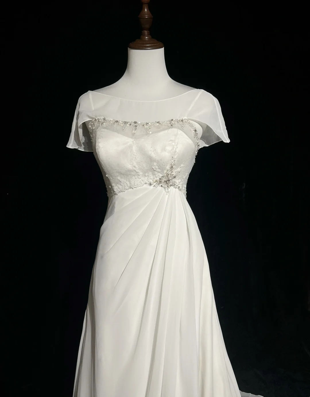 Vestido de novia vintage, corte A, escote redondo, mangas cortas, cuentas blancas plateadas, vestido de novia largo, vestidos de novia retro, vestidos de novia modestos DH2659