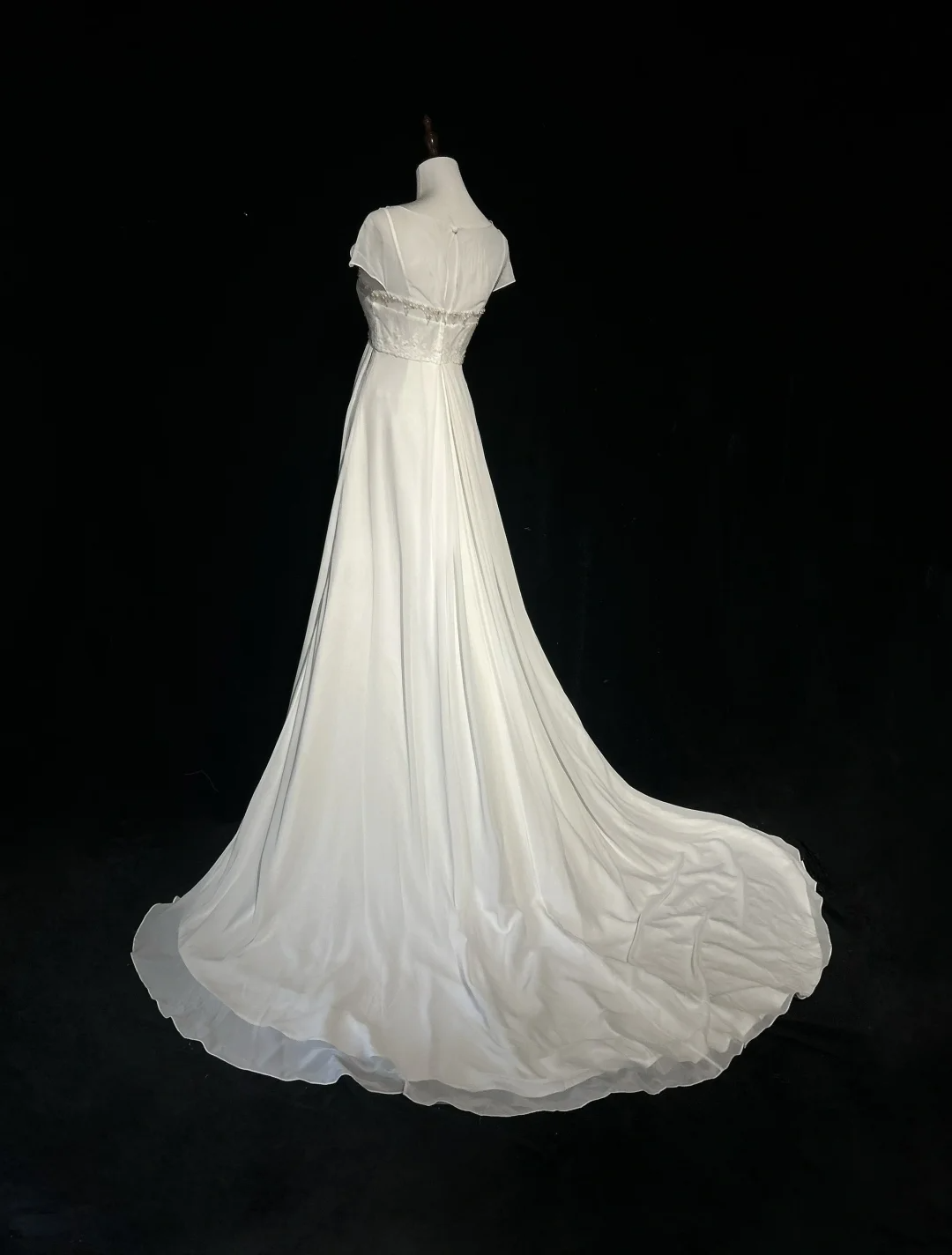 Vestido de novia vintage, corte A, escote redondo, mangas cortas, cuentas blancas plateadas, vestido de novia largo, vestidos de novia retro, vestidos de novia modestos DH2659