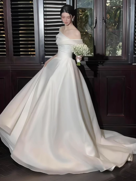 Elegante vestido de novia largo de tul con hombros descubiertos y corte A, sencillo, DH2685
