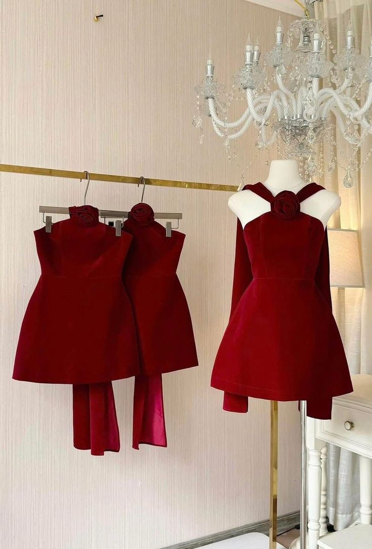 Vestidos de fiesta cortos, elegantes, de noche, con escote halter, corte A, color burdeos, para el regreso a casa, para el 18.º cumpleaños, DH2709
