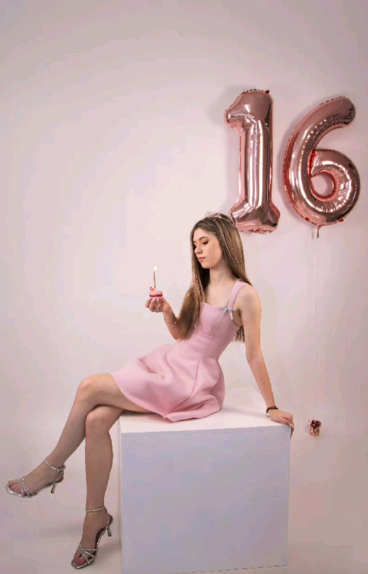 Hermoso vestido de fiesta de graduación de satén rosa, corto, con escote cuadrado y corte A, DH2728
