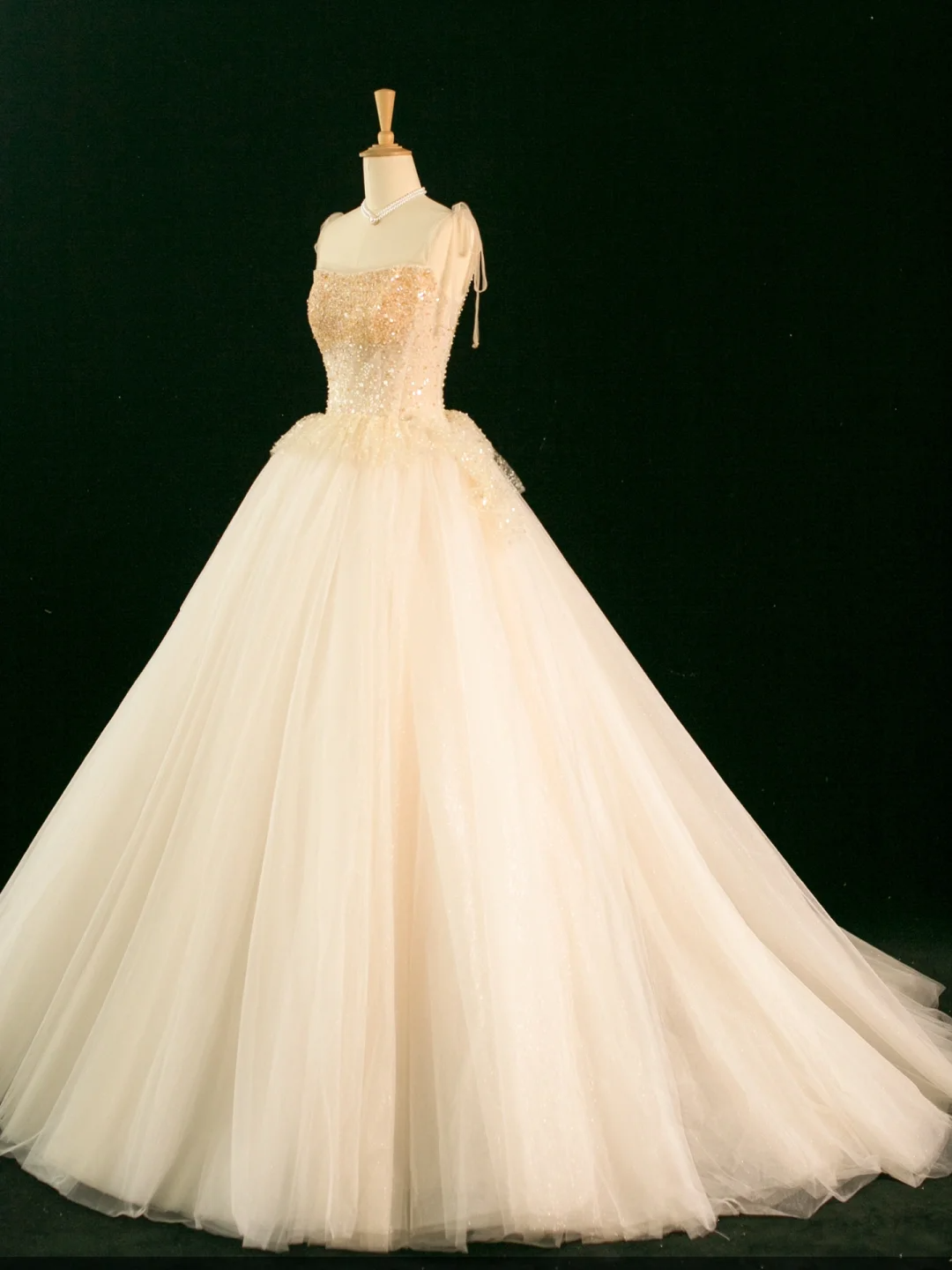 Elegante vestido de novia largo de verano con tirantes finos, sin mangas, color marfil y tul, DH356