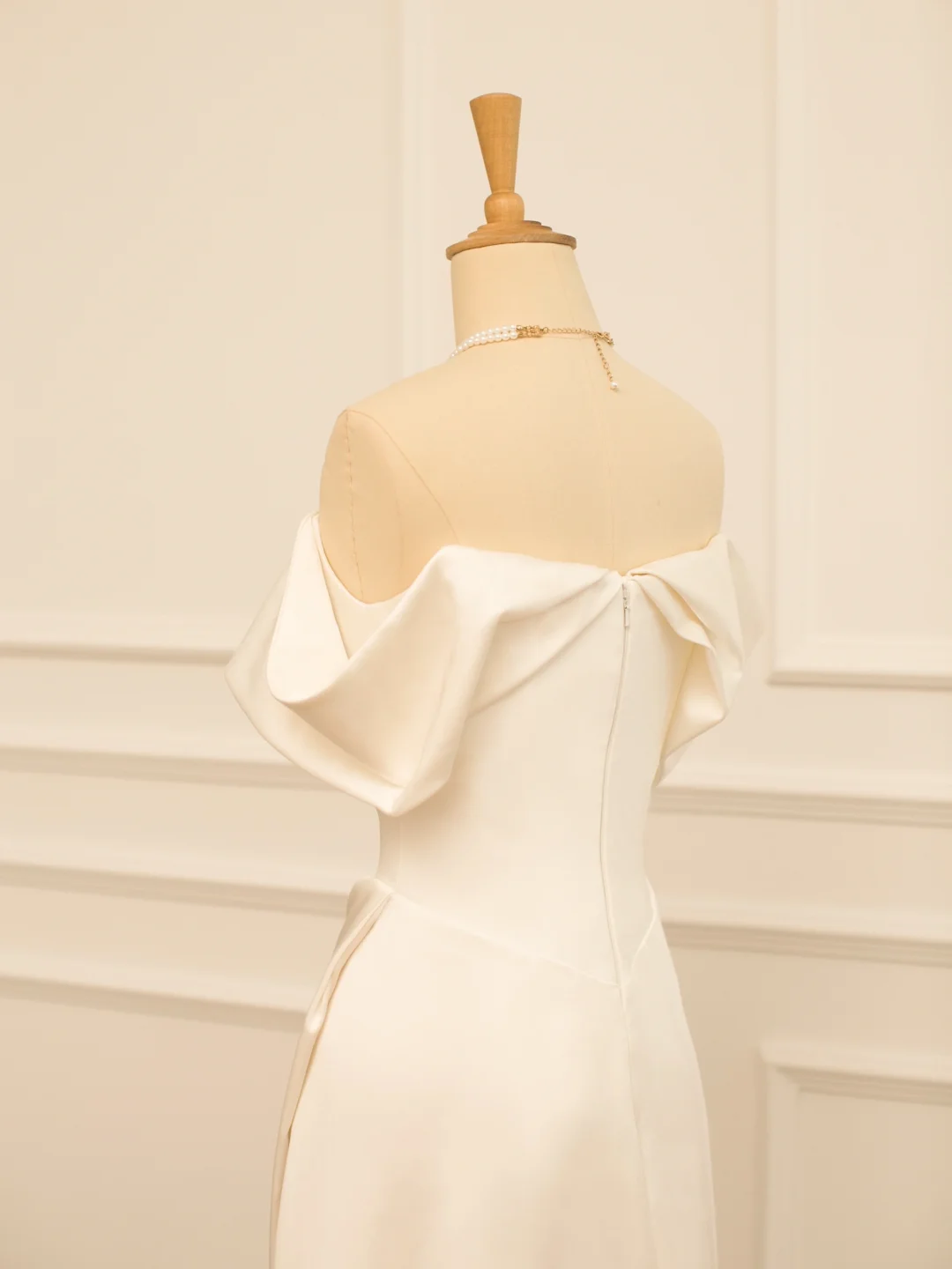 Hermoso vestido de novia blanco largo, corte A, hombros descubiertos, manga corta, DH359