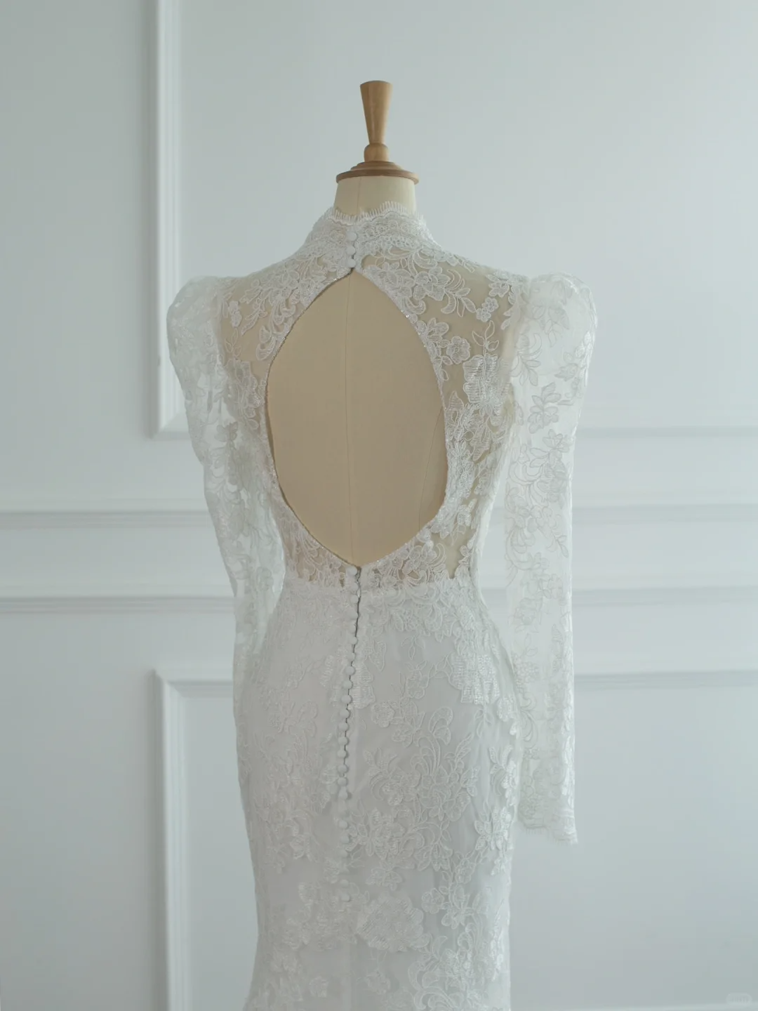 Hermoso vestido de novia estilo sirena, cuello alto, encaje blanco, mangas largas, espalda descubierta, estilo vintage, DH378