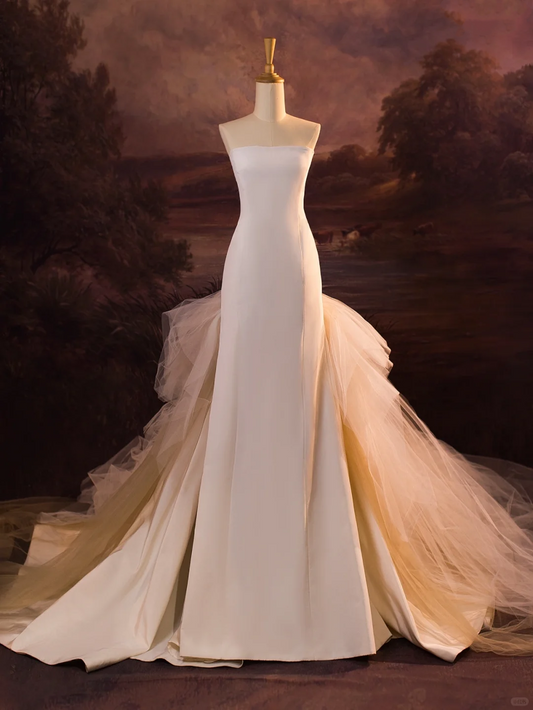 Hermoso vestido de novia largo de tul blanco con volantes y capas de sirena sin tirantes DH409