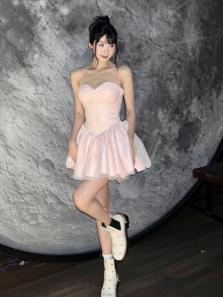 Vestido corto de verano con escote en forma de corazón y encaje rosa para fiesta de bienvenida, ideal para cumpleaños número 21, DH415