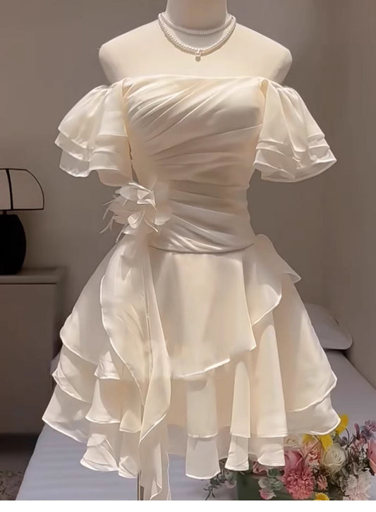 Hermosos vestidos de fiesta blancos cortos de gasa con hombros descubiertos para octavo grado, vestido de verano para escuela secundaria, atuendos para fiesta de bienvenida DH433