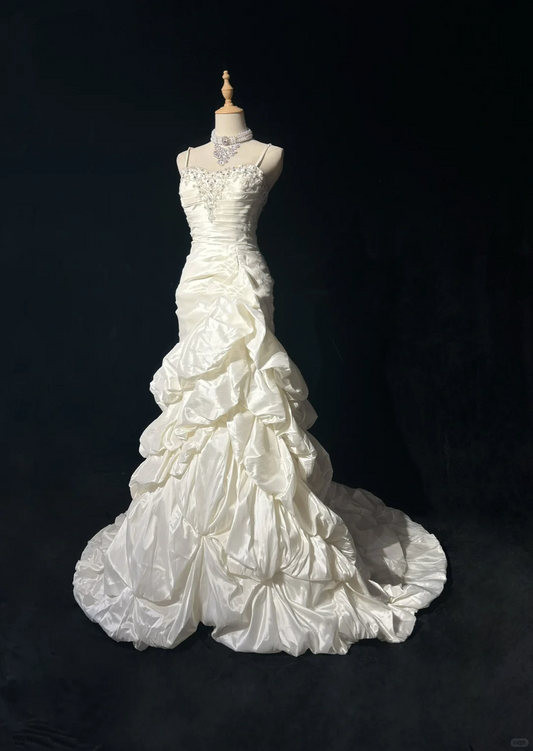 Vestido de novia vintage de los años 50 y 40, corte sirena, tirantes finos, capas, volantes, satén blanco, largo, DH523