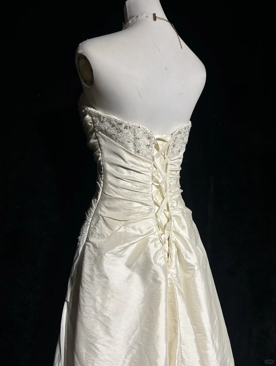 Vestido de novia vintage de los años 70, con escote alto y bajo, sin tirantes, de encaje color marfil, elegante, DH567