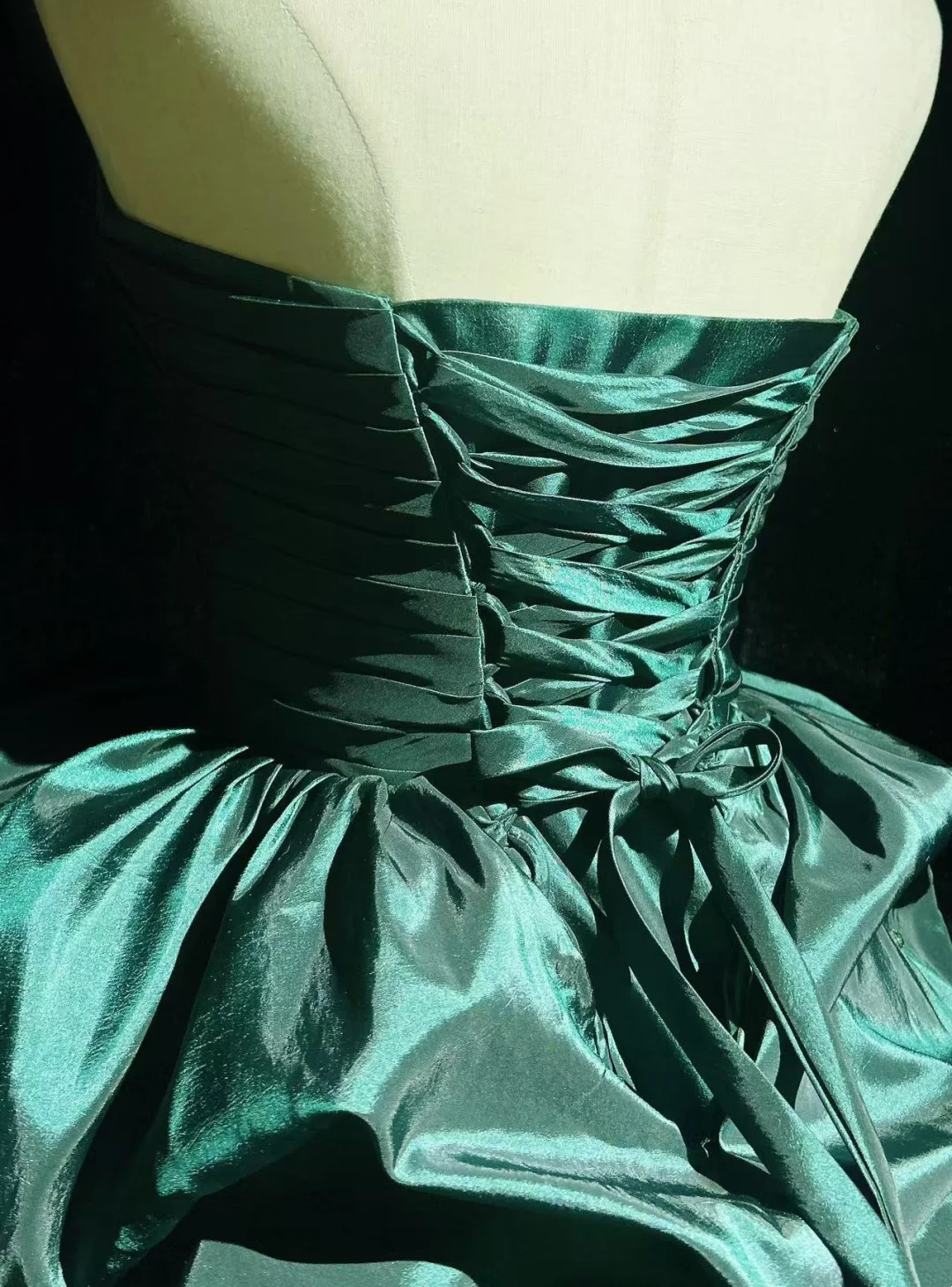 Vintage Ball Gown Sweetheart Taffeta Dark Green Sleeveless Mini Short Formal 8th Grade Homecoming Dresses Summer Middle School Hoco Dress Homecoming Outfits DH660