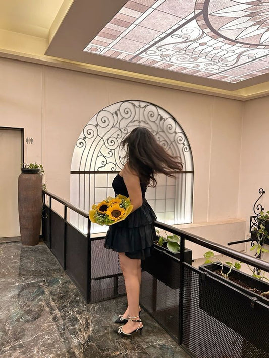 Vestido de fiesta sexy sin tirantes de satén negro, minivestido corto formal para octavo grado, vestido de verano para escuela secundaria, atuendos para regreso a casa, atuendo de cumpleaños DH689
