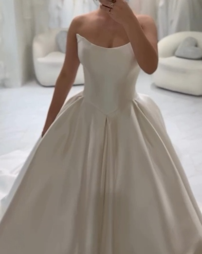 Vestido de novia elegante y clásico, sin tirantes, de satén blanco, DH729
