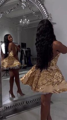 Vestido de fiesta corto con cuello halter, encaje dorado, sin mangas, estilo mini, formal, para octavo grado, de verano, para escuela secundaria, DH749