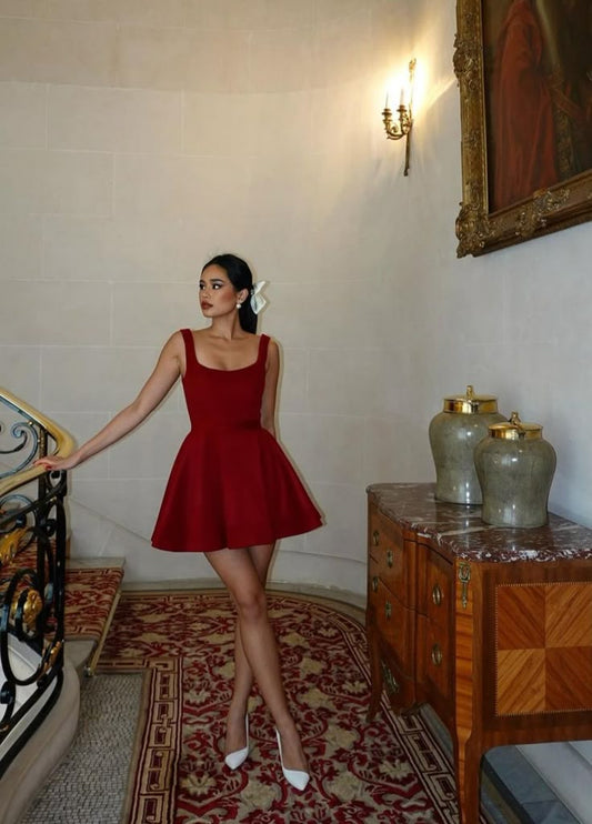 Vestido corto de satén burdeos con escote cuadrado y corte A para fiesta de 8.º grado, vestido de verano para escuela secundaria, atuendos para fiesta de bienvenida, vestido para 25 años DH778
