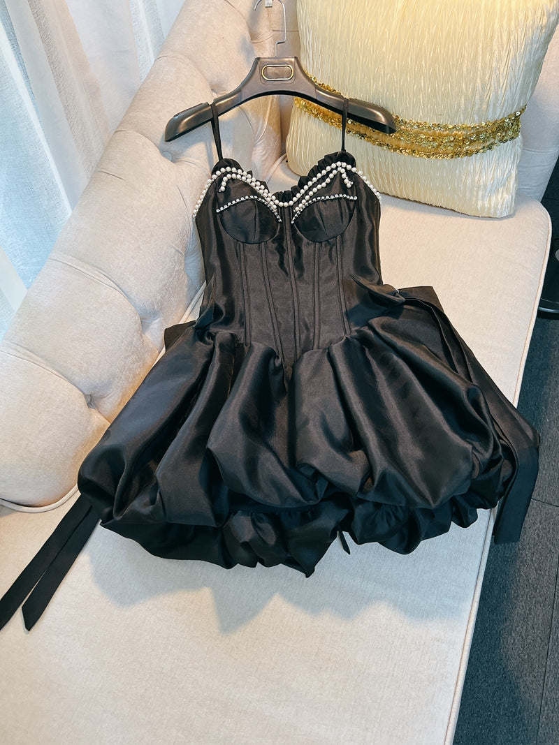 Vestidos cortos elegantes de Hoco, vestido de fiesta con tirantes finos, negros, para el regreso a casa de octavo grado, trajes de verano para la escuela secundaria DH79
