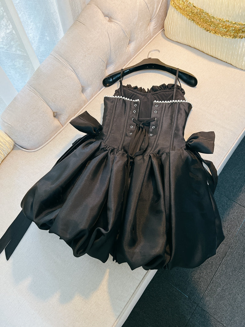 Vestidos cortos elegantes de Hoco, vestido de fiesta con tirantes finos, negros, para el regreso a casa de octavo grado, trajes de verano para la escuela secundaria DH79