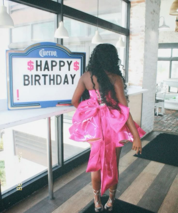 Vestido de fiesta corto de satén rosa con escote corazón, sin mangas, estilo mini, formal, para octavo grado, de verano, para escuela secundaria, DH802