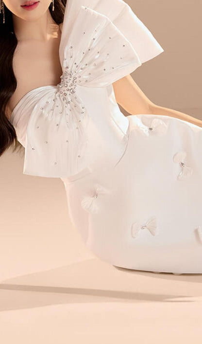 Hermosos vestidos de fiesta de satén blanco de corte A con un solo hombro para octavo grado, vestido de verano para escuela secundaria, atuendos para fiesta de bienvenida DH803